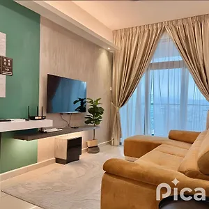 https://legasi-kampung-baru-guesthouse.kualalumpurs-hotels.com