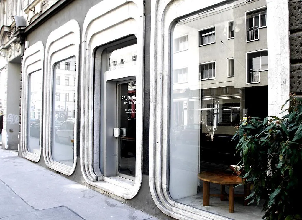 Operastreet City Center Apartment 